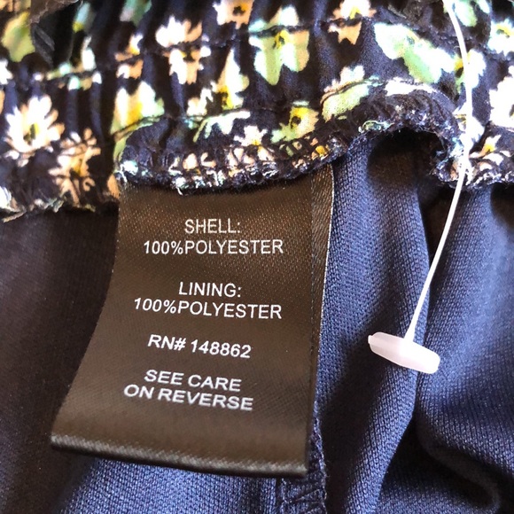 Cute Torrid Breakaway Slacks, Sheer w/ Shorts. New.  Floral on Navy. - Picture 6 of 13